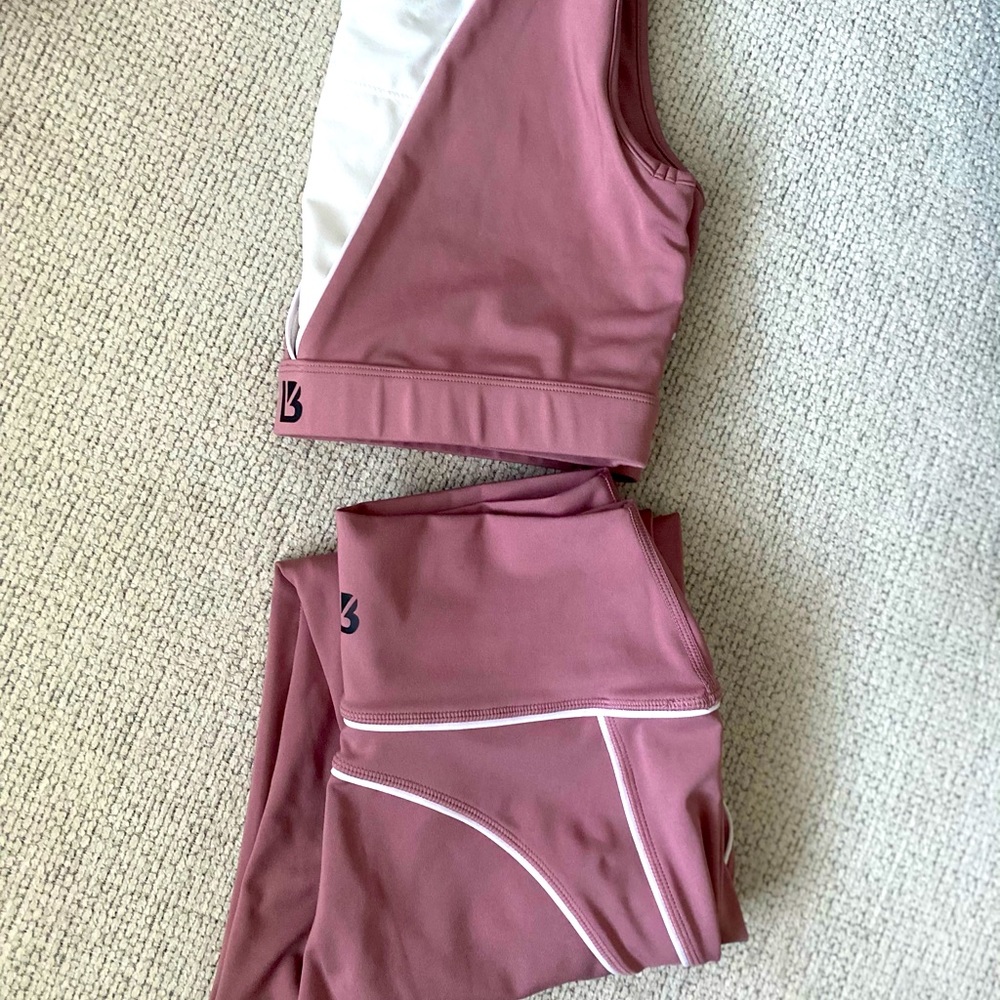 Buffbunny Muave Workout set